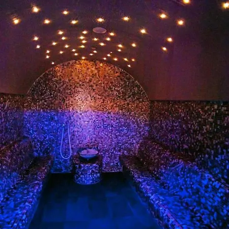 Grand Park 4*