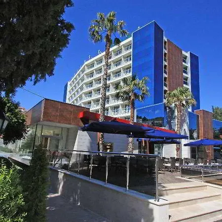 Grand Park Hotel